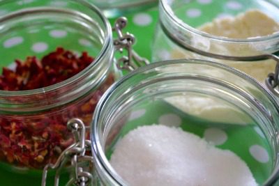 DIY summer foot spa ingredients
