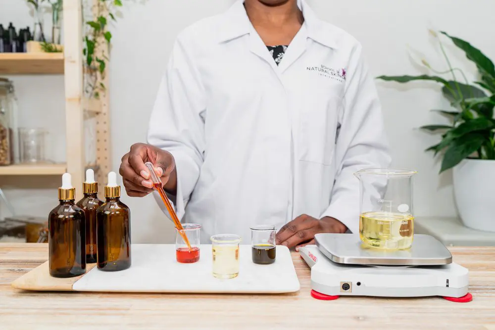 Jojoba in Natural Skincare and Haircare: Properties, Functions, and Benefits Natural Skincare Ingredients