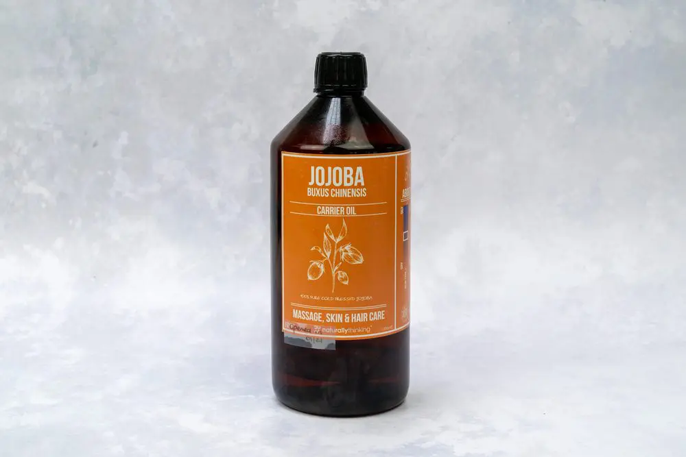 Jojoba in Natural Skincare and Haircare: Properties, Functions, and Benefits Natural Skincare Ingredients